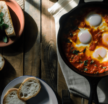 Shakshuka: Kulinarna Wyprawa do Serca Bliskiego Wschodu szybkoo.pl