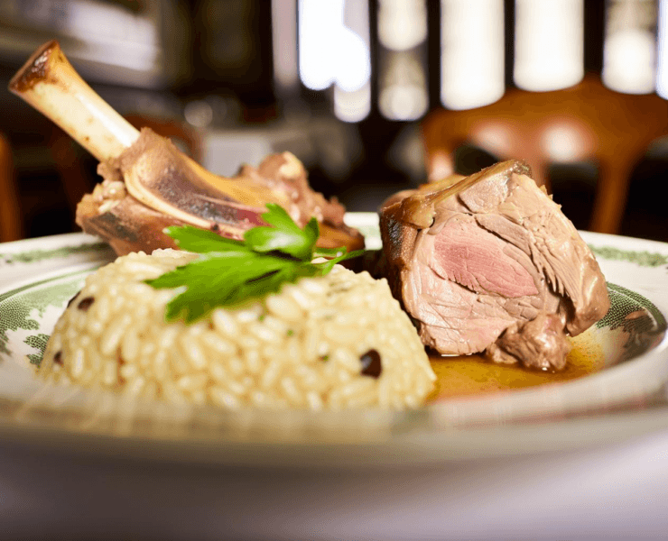 Włoskie Ossobuco: Tradycyjny Przepis z Mediolanu szybkoo.pl